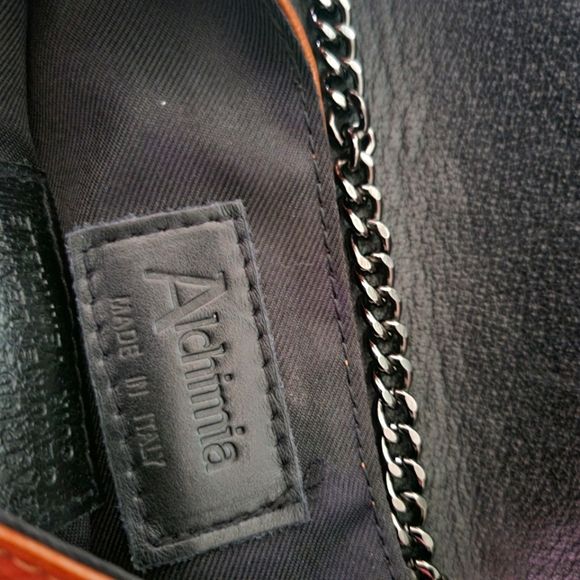 Real Leather bag w. Optional chain - Picture 11 of 13